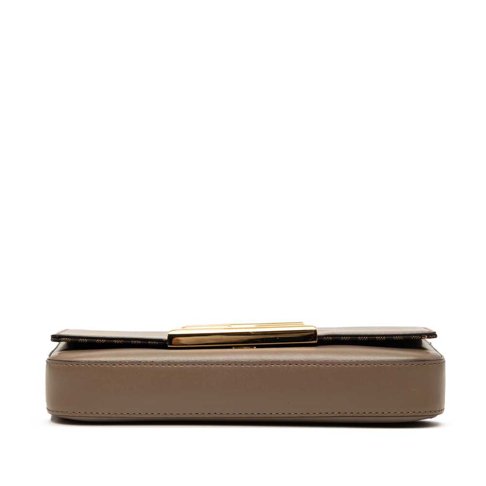 Pre-Loved Fendi Smooth Calfskin Vitello Palmellato Wallet on Chain - Picture 3 of 8